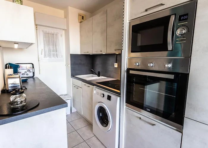 Les Colonnes De Circe By Interhome Lejlighed